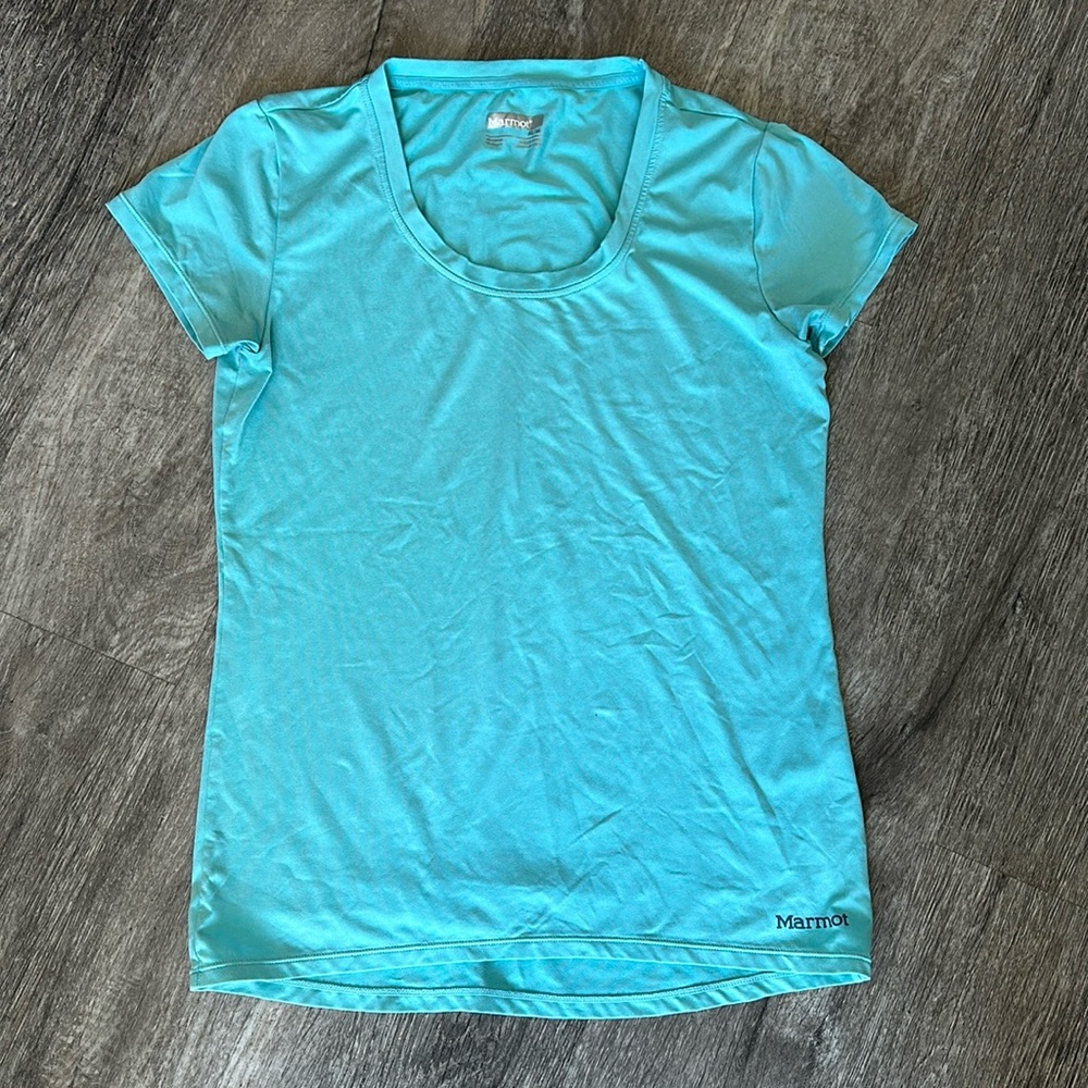 Marmot  t shirt - size medium.